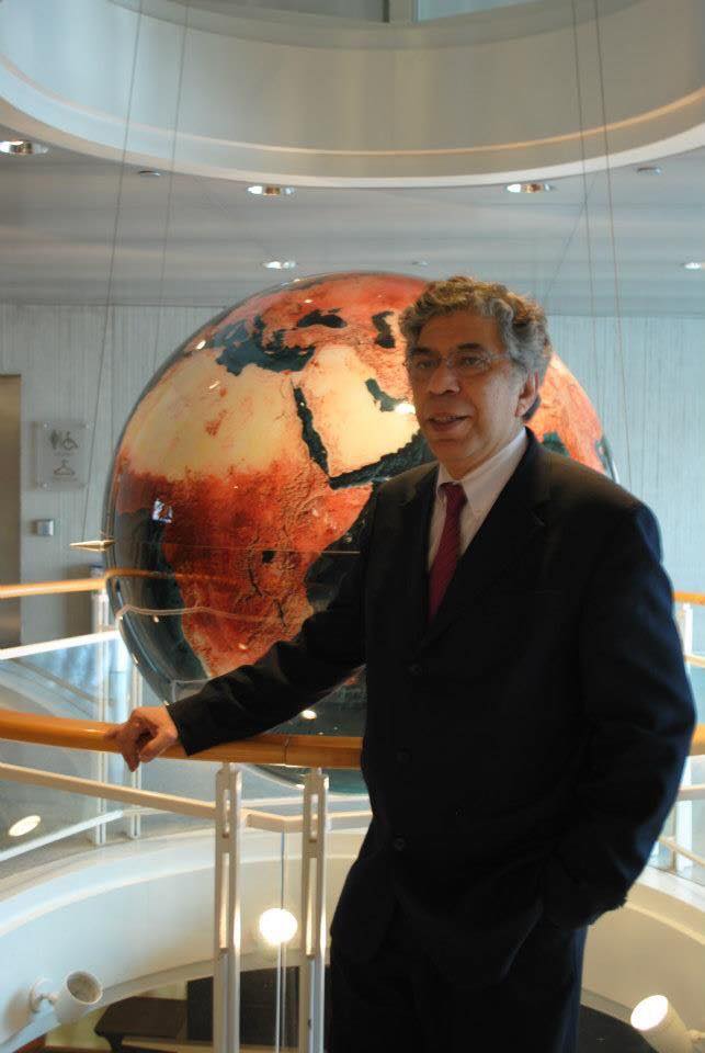 Read more about the article ENTREVISTA/OTAVIANO CANUTO: HÁ VISÍVEL RECOMPOSIÇÃO DE PORTFÓLIOS EM ESCALA GLOBAL  Por Simone Cavalcanti